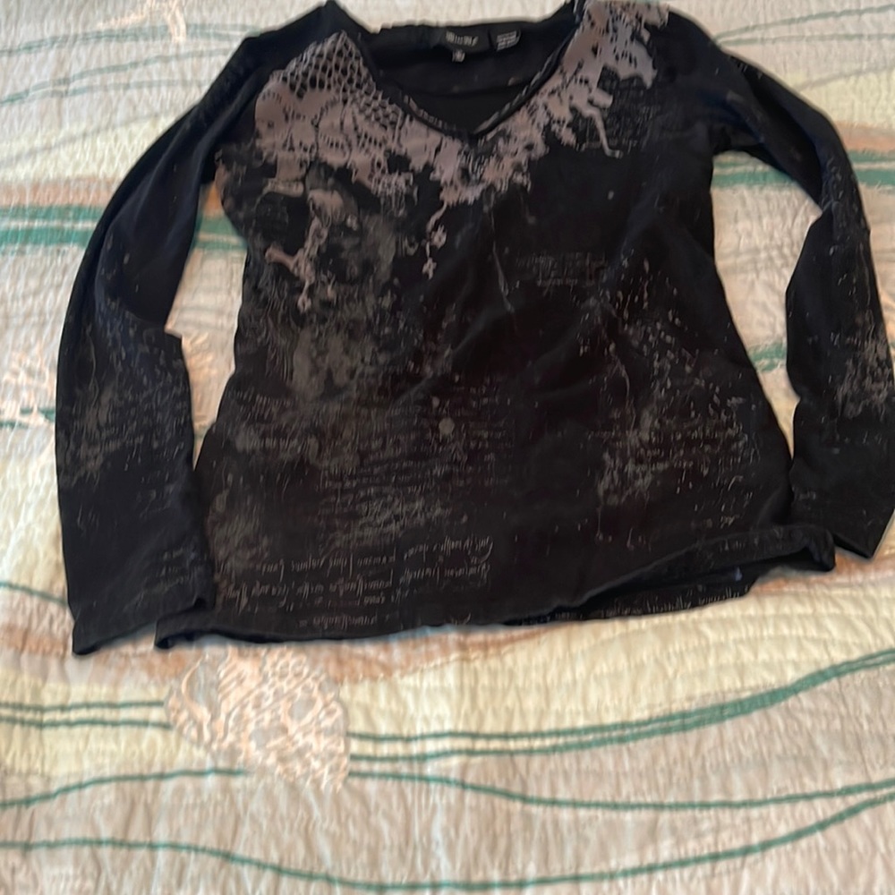 Miss Me Sz L Long sleeved shirt